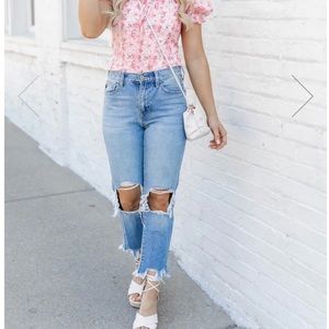 TRINITY MEDIUM WASH DISTRESSED MOM JEANS